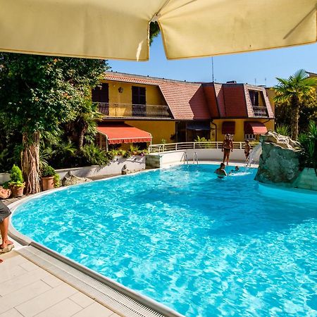 Hotel Bristol Bellaria-Igea Marina Dış mekan fotoğraf
