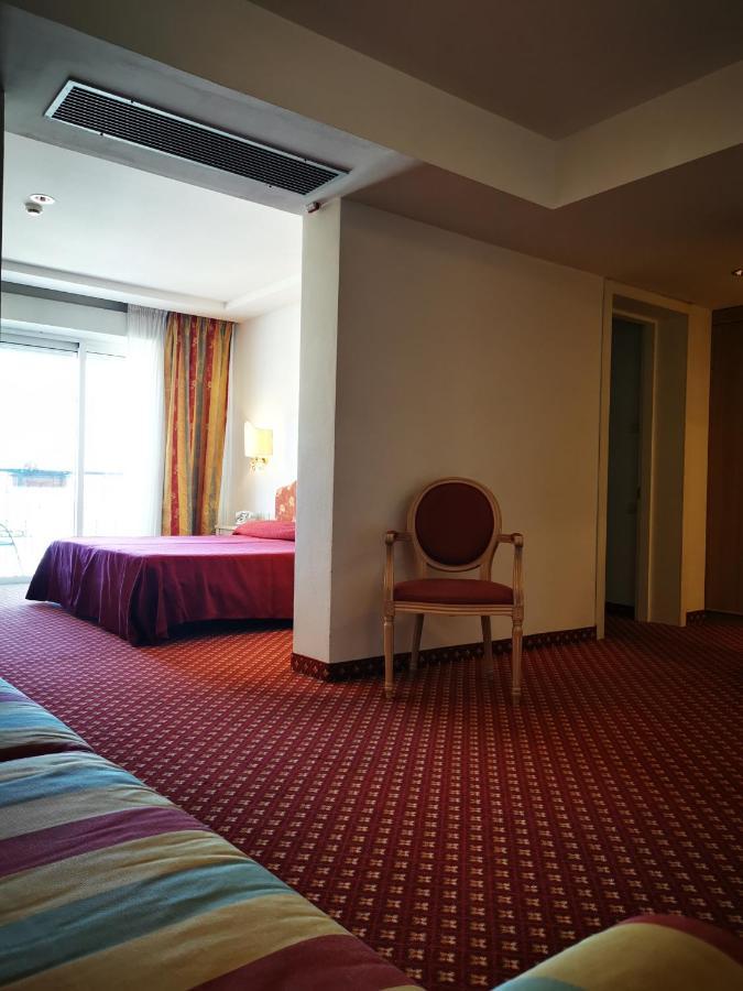 Hotel Bristol Bellaria-Igea Marina Dış mekan fotoğraf