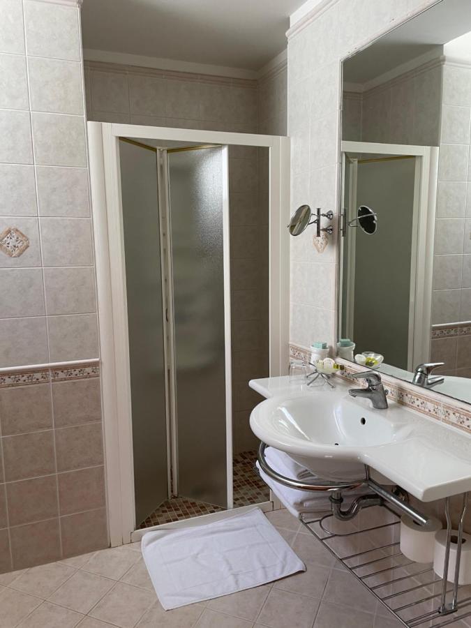 Hotel Bristol Bellaria-Igea Marina Dış mekan fotoğraf