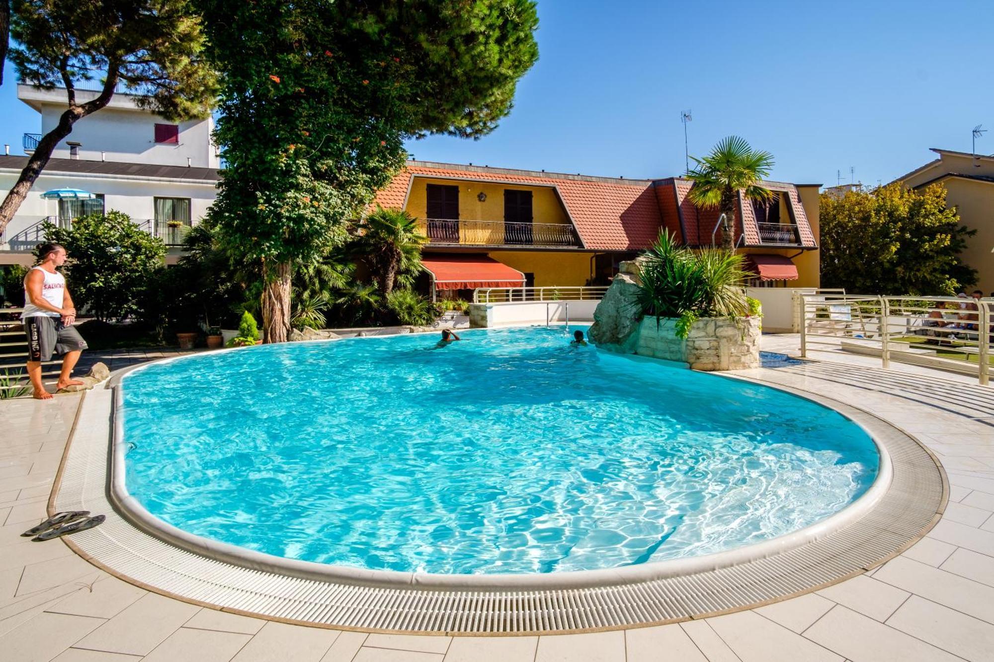 Hotel Bristol Bellaria-Igea Marina Dış mekan fotoğraf