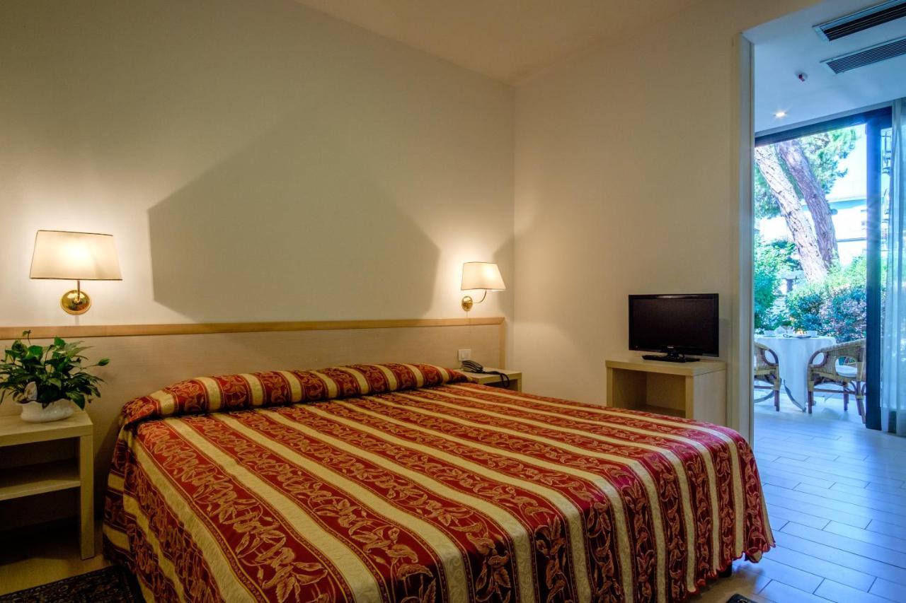Hotel Bristol Bellaria-Igea Marina Dış mekan fotoğraf